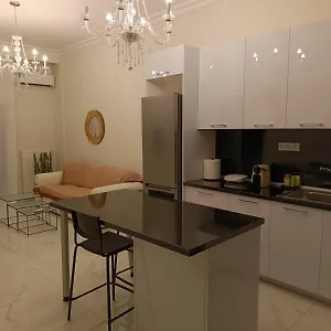 Glass Daire Selanik